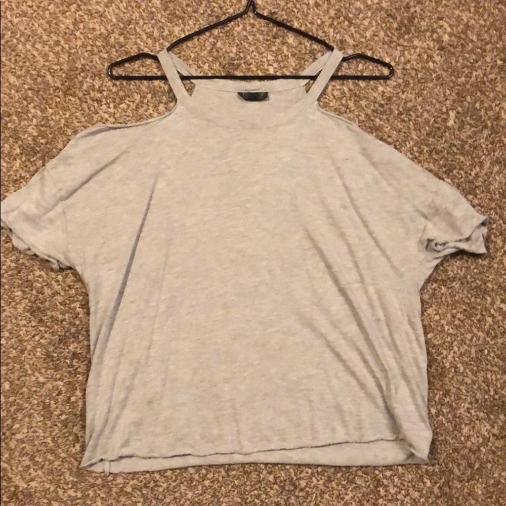 🔵Cold Shoulder Tee🔵